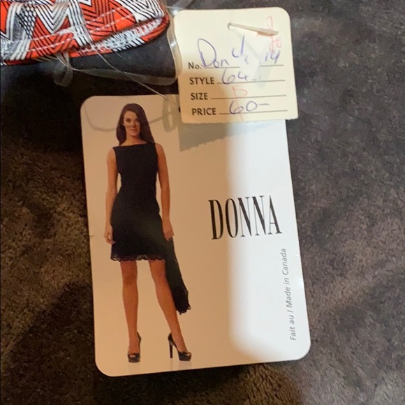 Dressy top size small by Donna - Picture 4 of 4